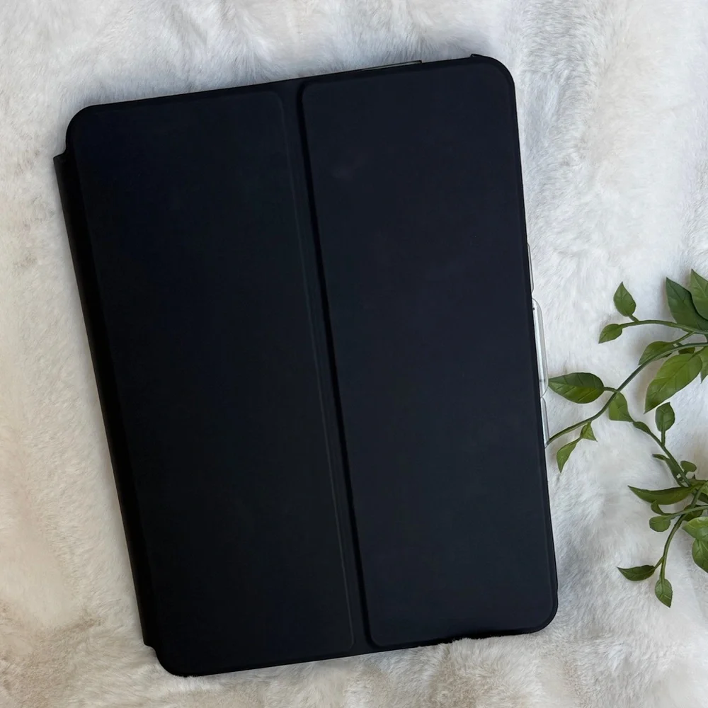 ZAGG iPad Air 11” case with removable keyboard - like new